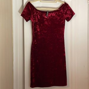 Lord & Taylor Design Lab Red Velvet Holiday Party Bodycon Dress | Size S